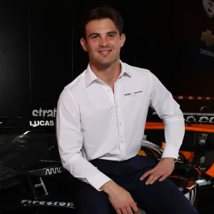 Arrow McLaren Apex Performance Dress Shirt White