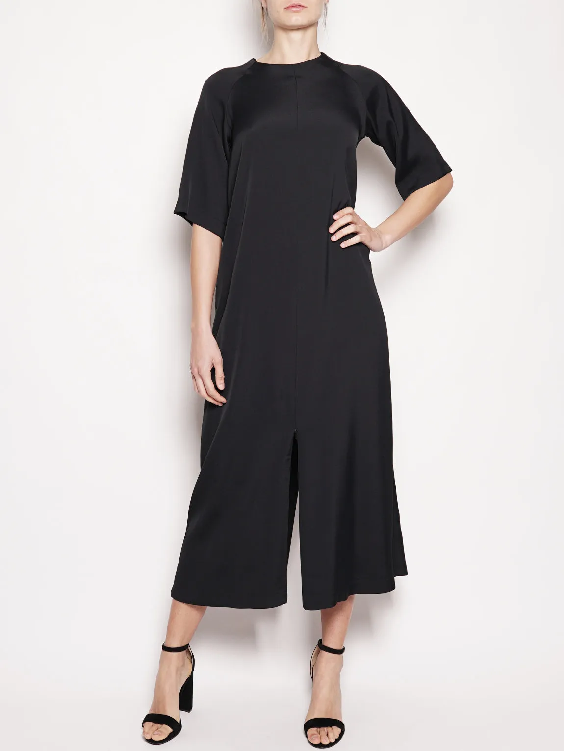 Dress with zipper
