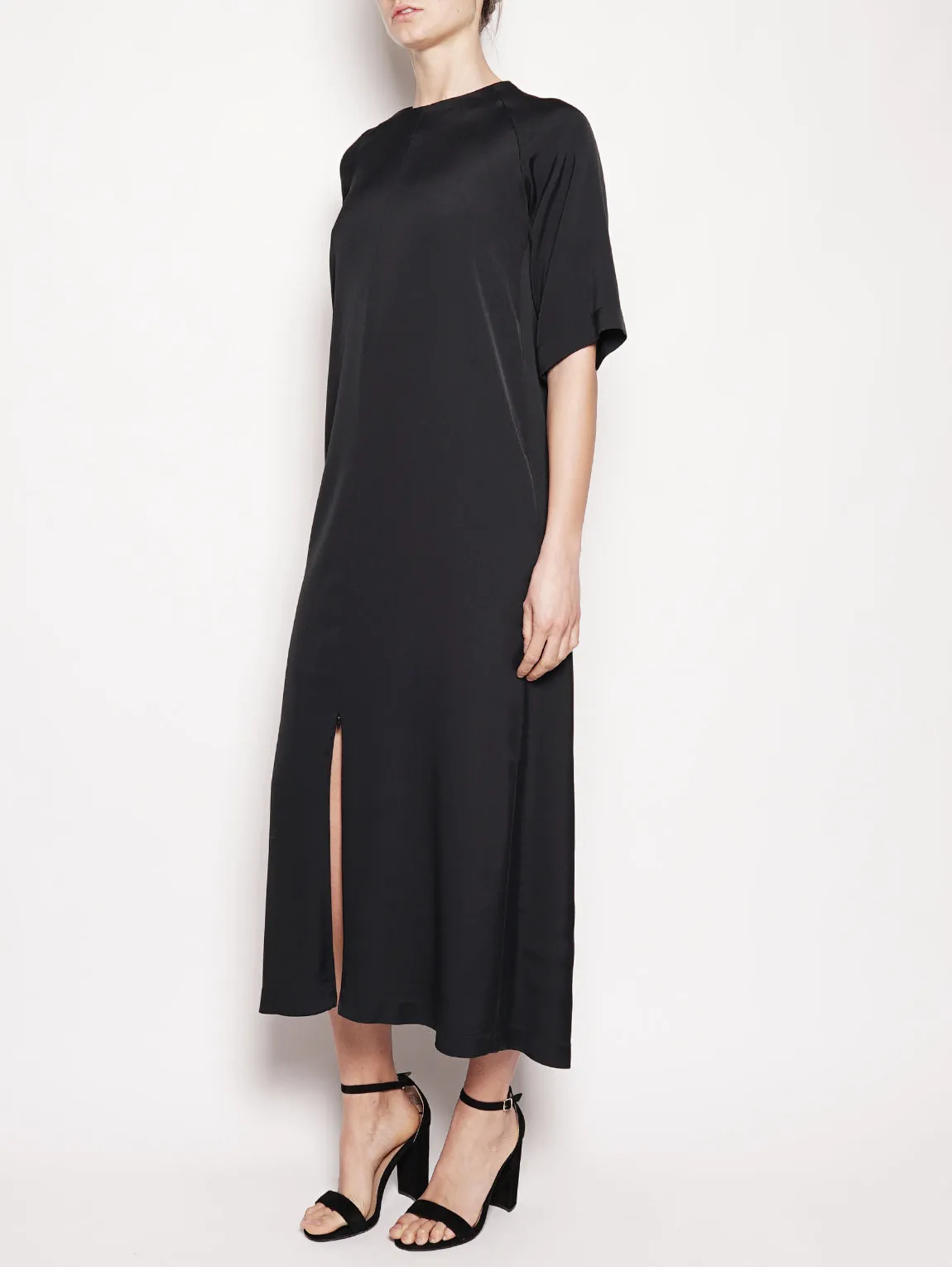 Dress with zipper