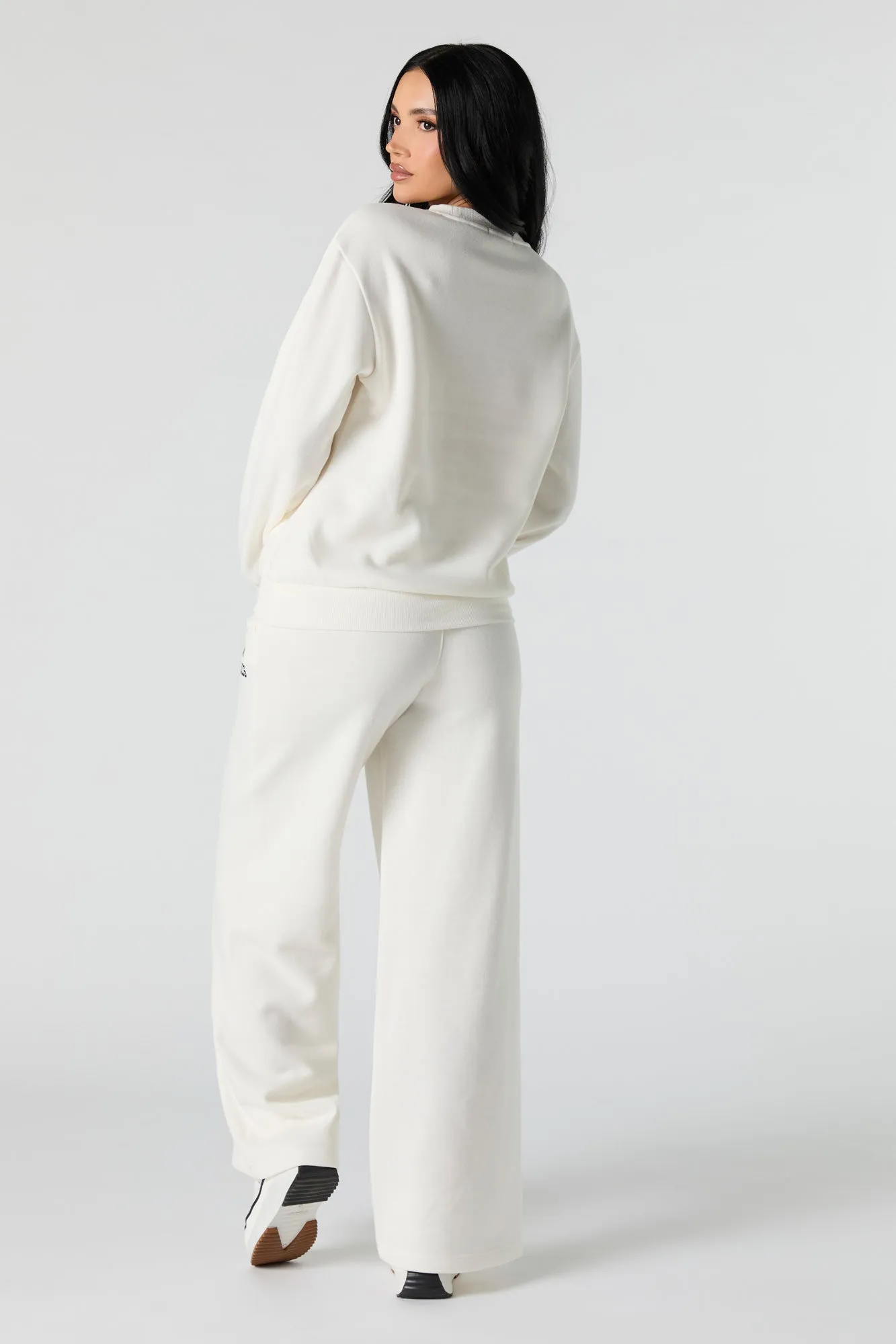 Graphic Fleece Wide Leg Sweatpant