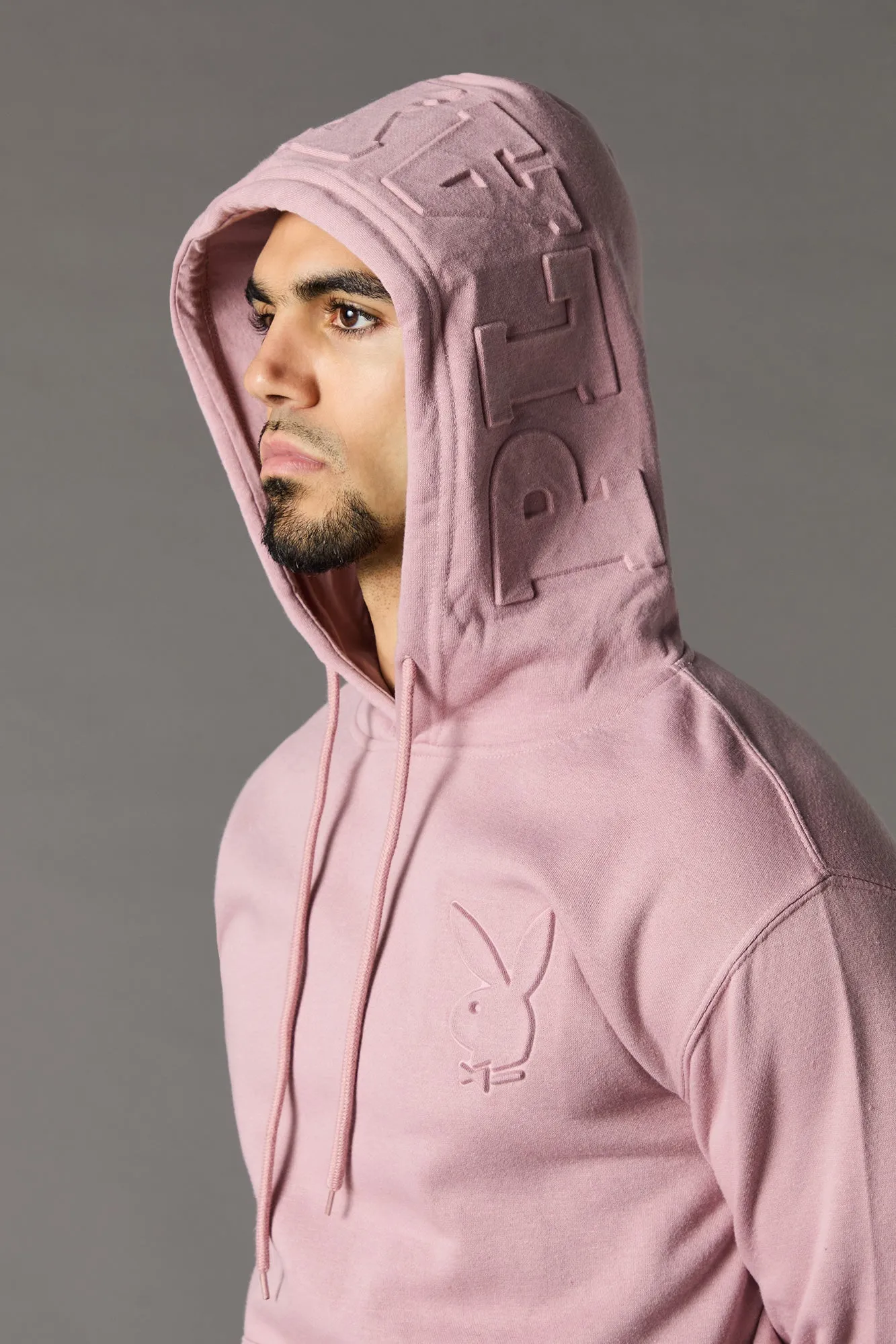 Haut à capuchon en molleton avec Playboy embossé