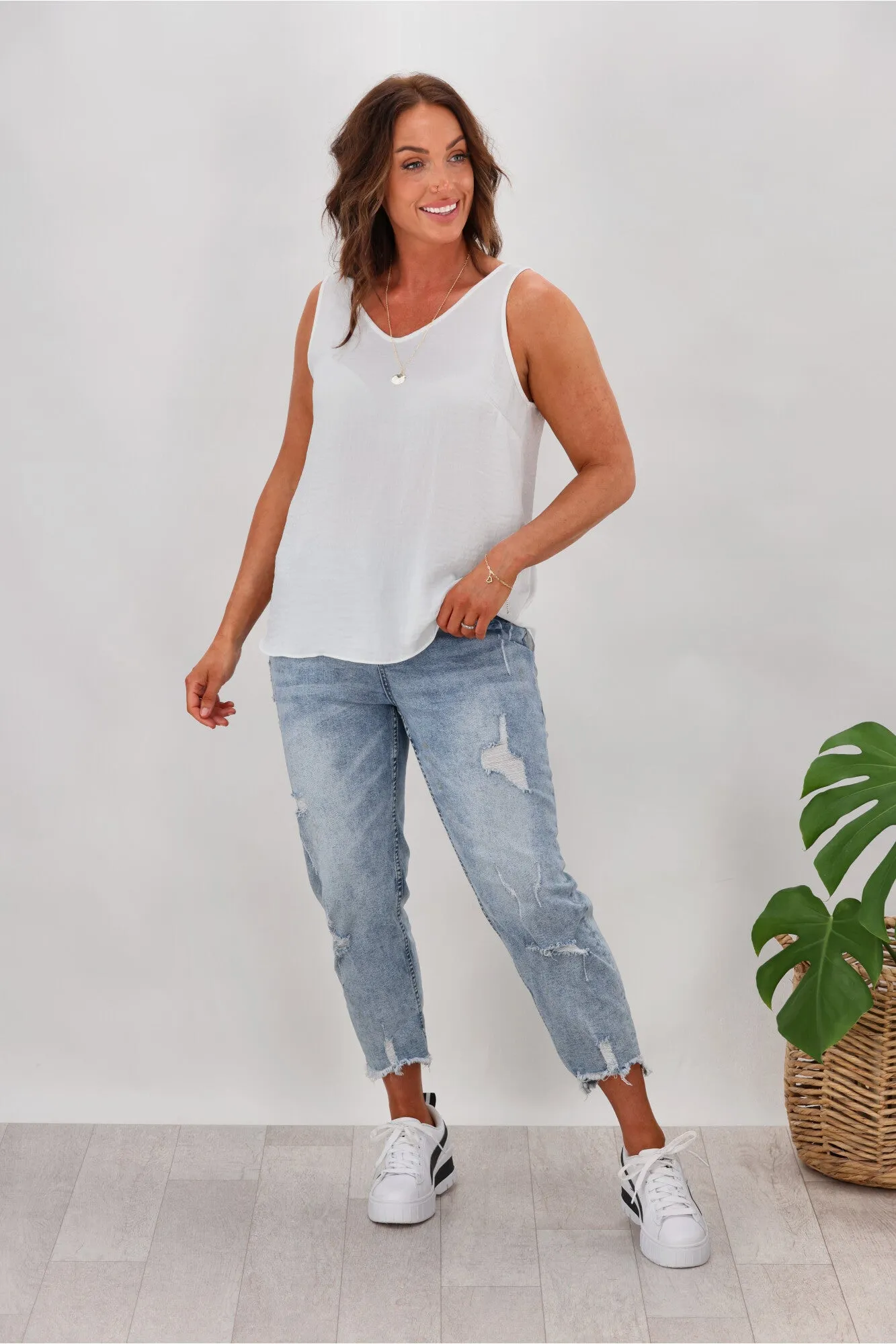 Shine On Label Amelia V Neck Cami White