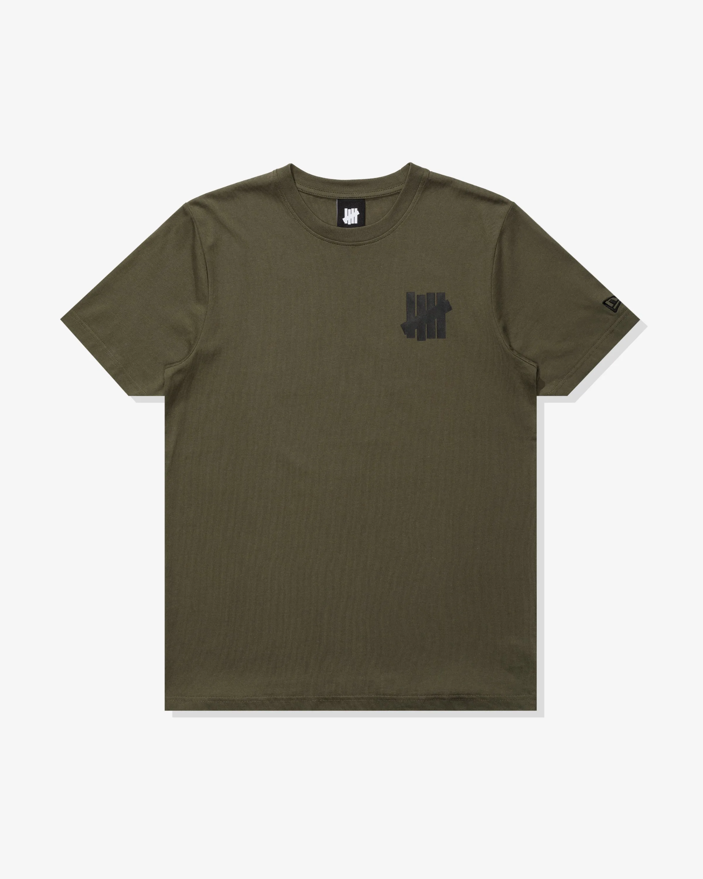 UNDEFEATED X NEW ERA NY YANKEES S/S TEE - NEWOLIVE
